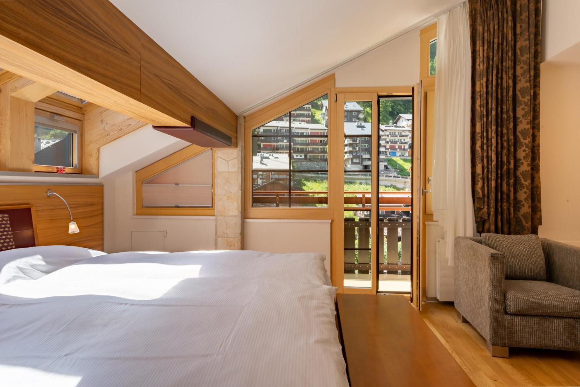 Hotel Pollux Zermatt Rum bild